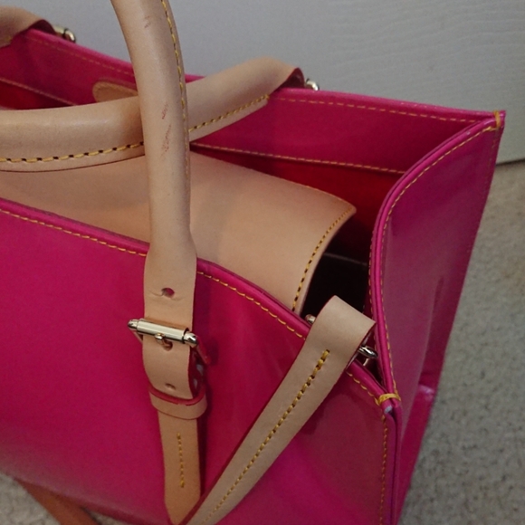 EUC Dooney & Bourke Janine Satchel w/Accessories - Picture 6 of 8